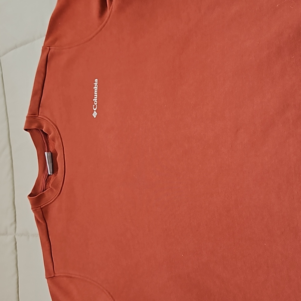 Columbia sweatshirt